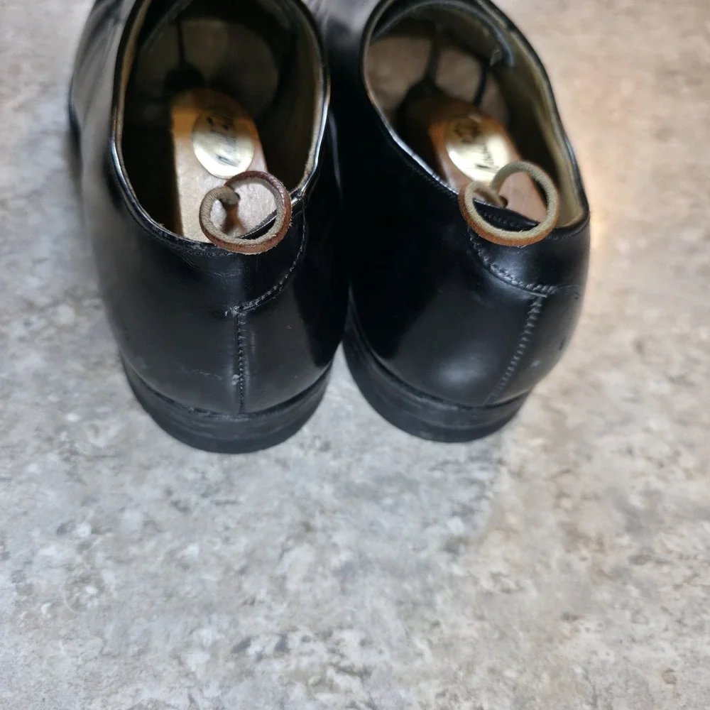 International Shoe Company vintage 1981